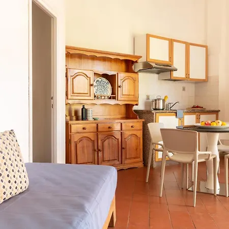 Villa Isola Rossa · Isola Rossa Con Spiaggia&piscina *