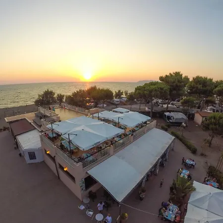 Isola Rossa · Isola Rossa Con Spiaggia&piscina Villa Albinia